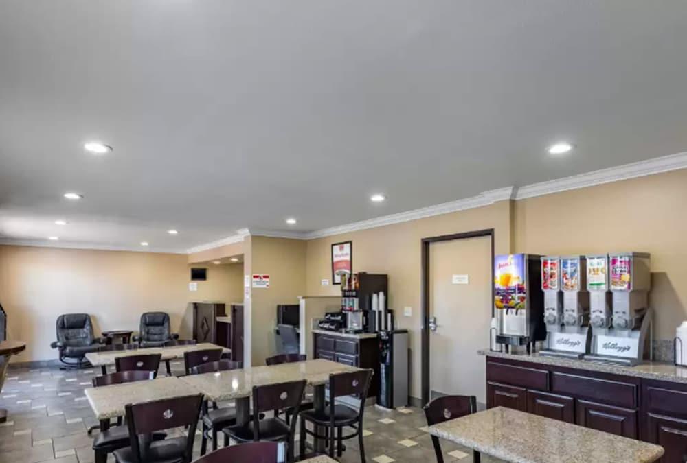 Econo Lodge Inn & Suites Escondido Downtown Exterior foto